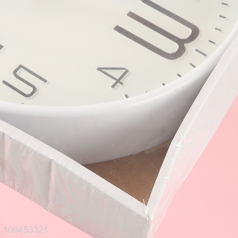 Yiwu market white wall clocks hanging clocks for sale