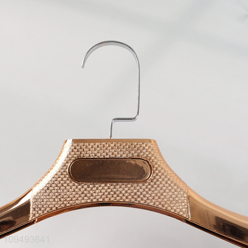 Low price plastic coat hanger clothes hanger