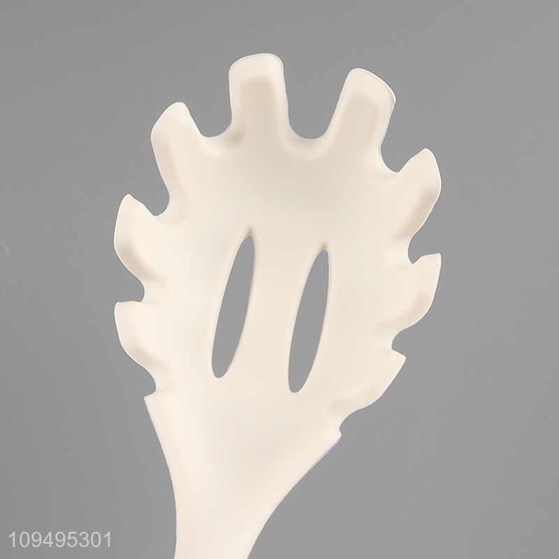 Latest products silicone spaghetti spatula for kitchen utensil