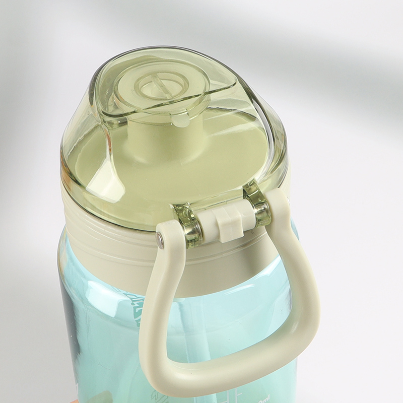 Top products portable water bottle drinking bottle with handle