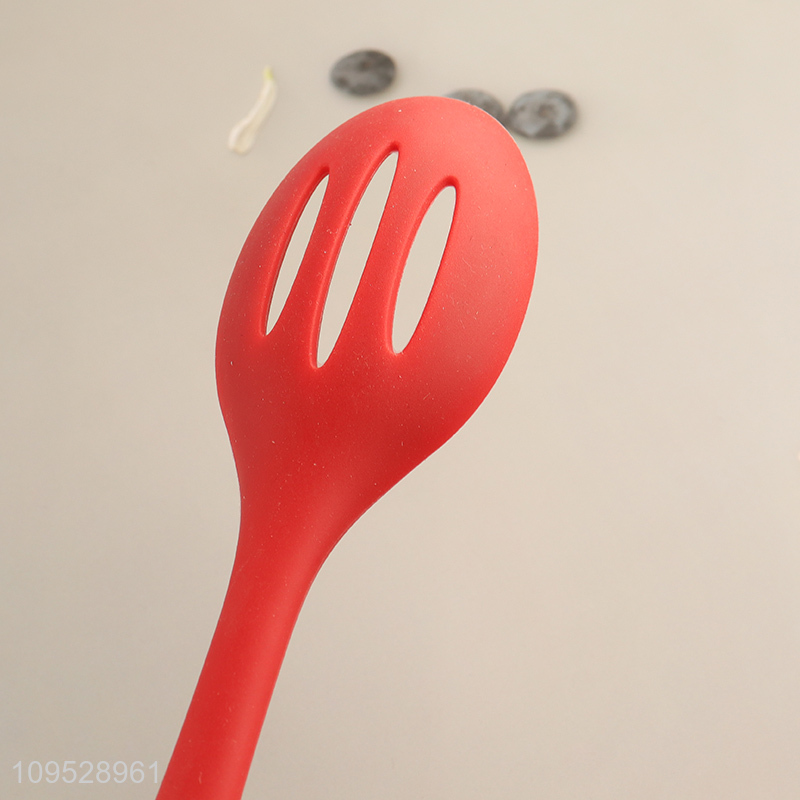 China supplier kitchen utensil slotted spoon for sale