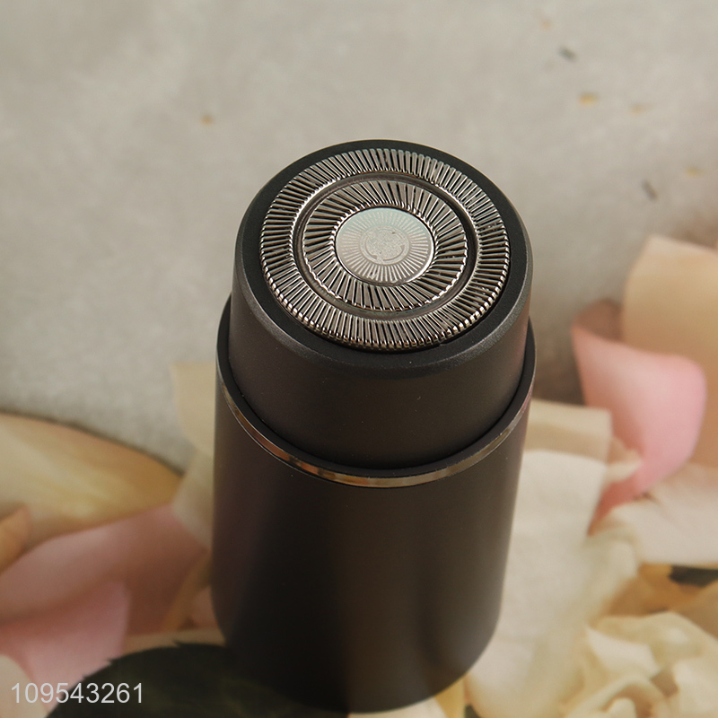 New arrival portable rechargeable travel shaver
